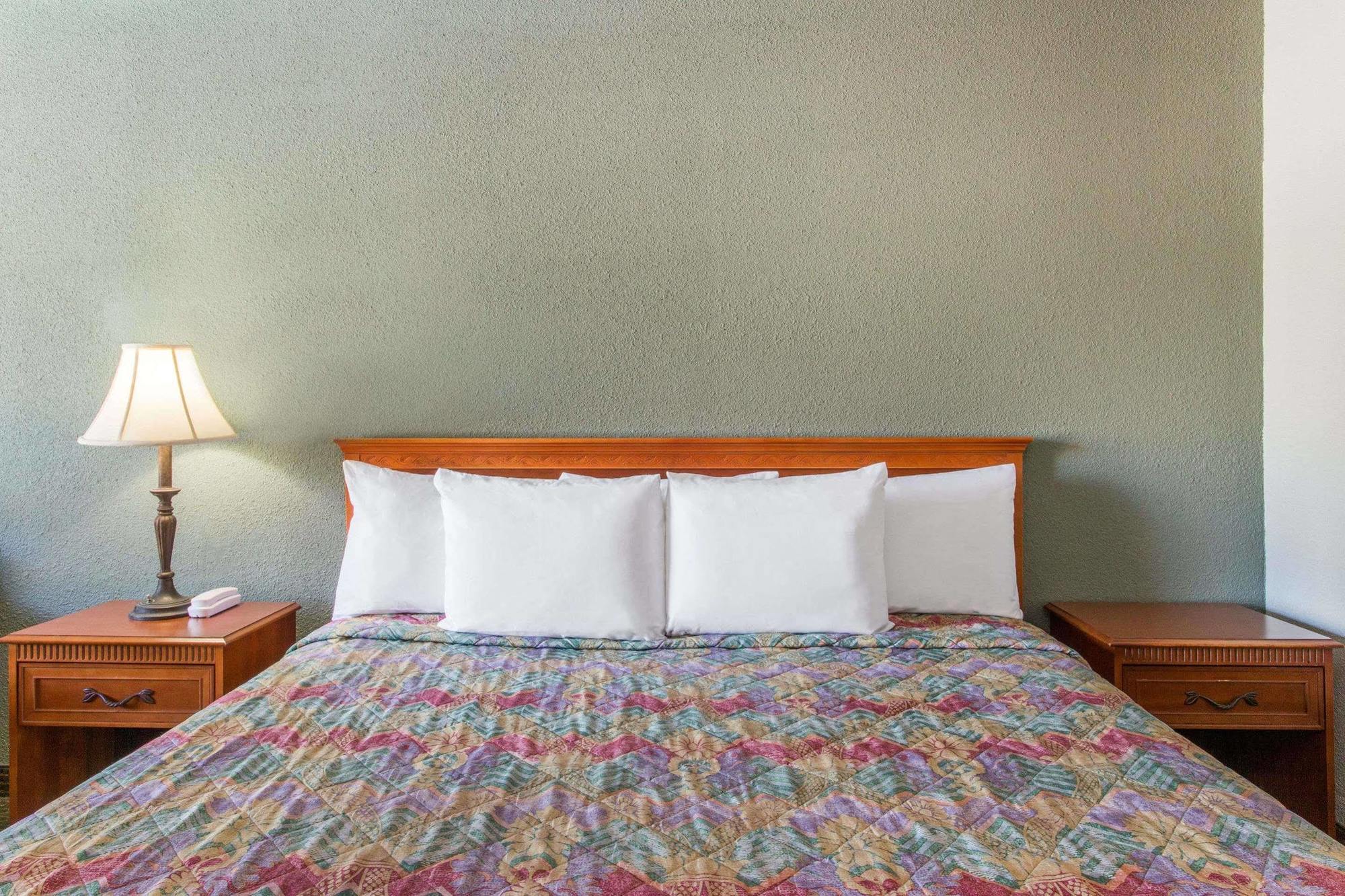 Knights Inn - Plant City Bagian luar foto